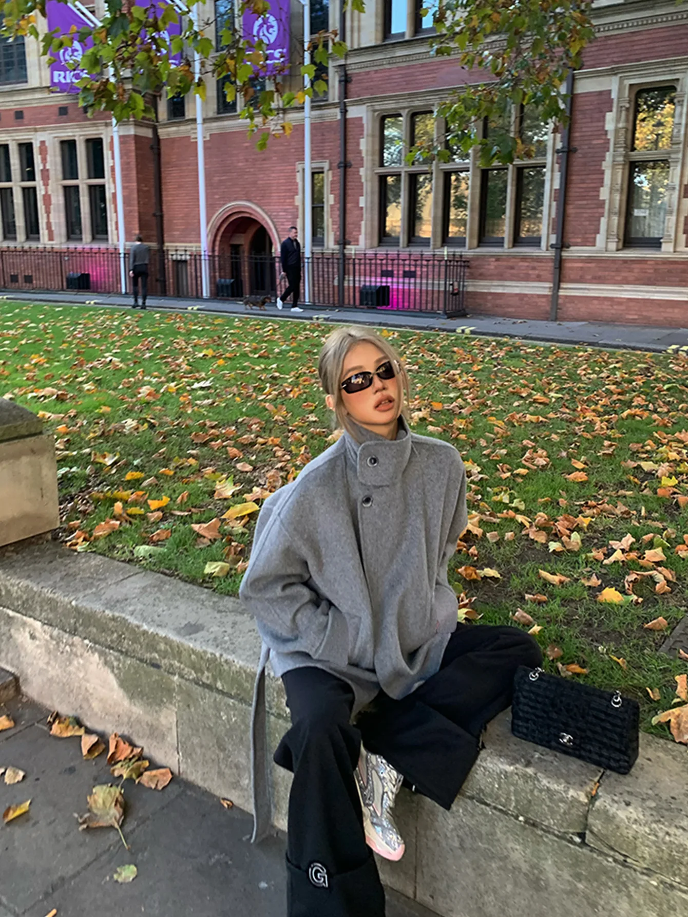 

В наличии независимая станция 2022, осенне-зимнее женское повседневное элегантное шерстяное пальто с поясом и заниженными плечами для внешней торговли