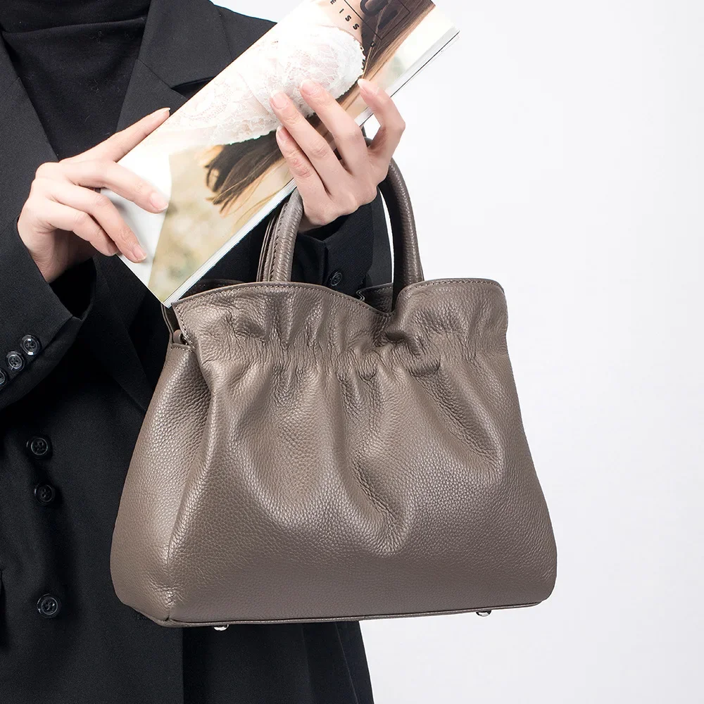 2025 New European-Style High-Quality Genuine Leather Shoulder Handbag for Women - Wrinkled Leather, Large Capacity