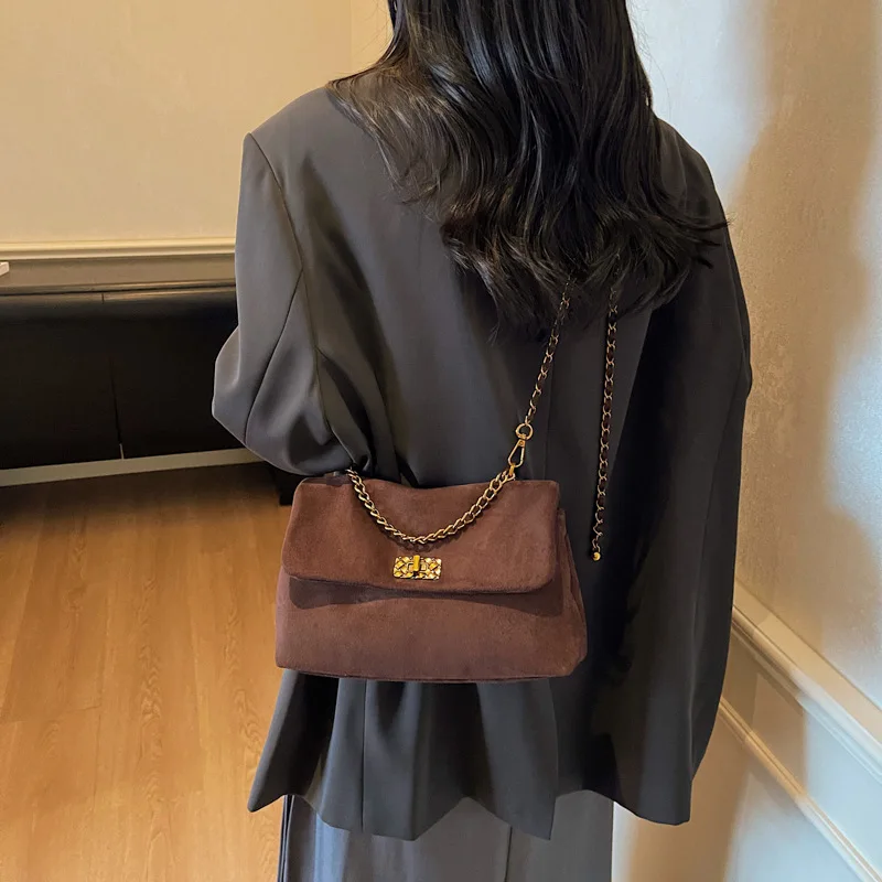 

2025 A/W Vintage Shoulder Bag for Women, Genuine Leather Multi-way Crossbody Purse, Retro Chic Large Capacity Tote for Work