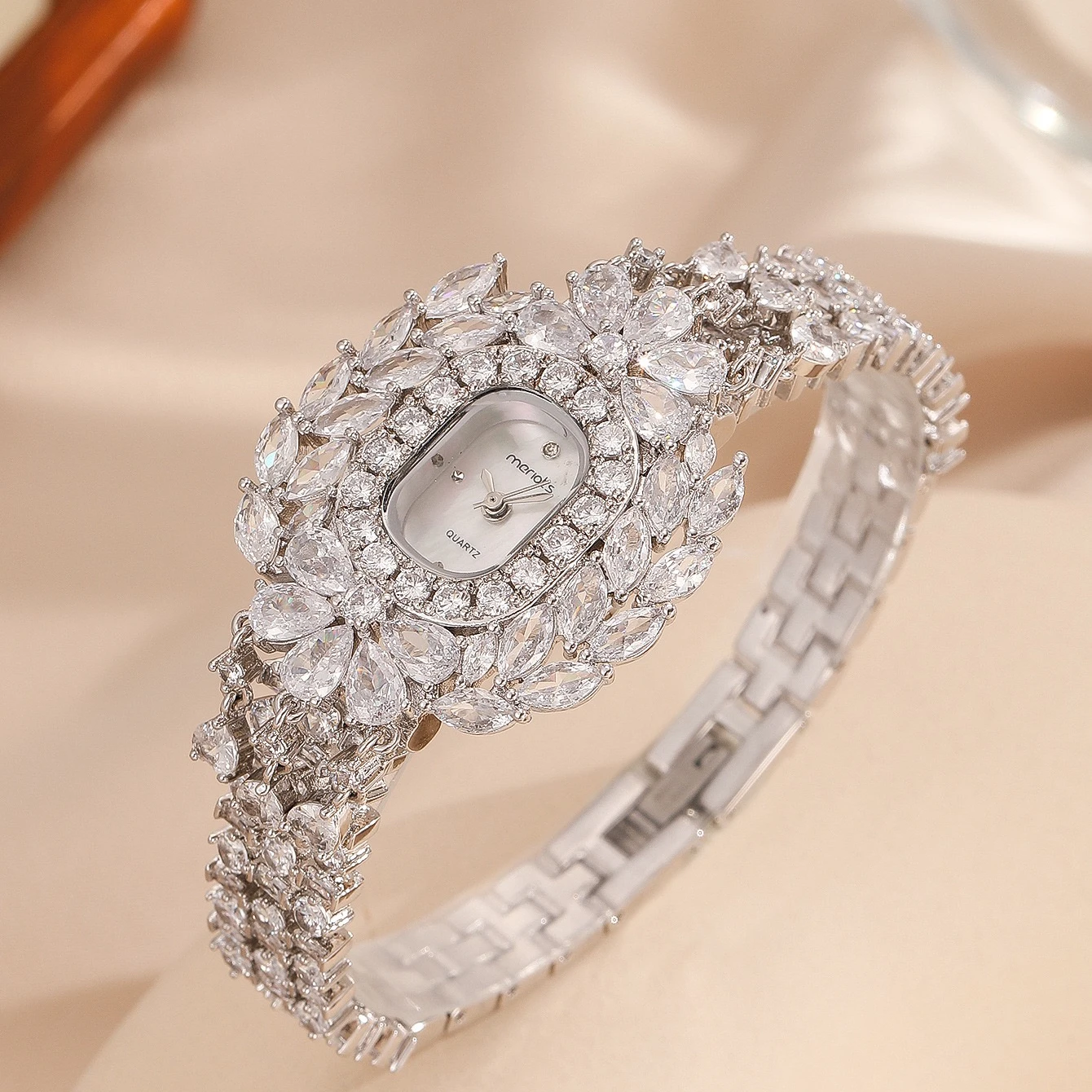 

AY Luxury Women's Watches Full Zircon Crystal Elements Bangle Bracelet Watch For Women Wedding Party Fashion Jewelry Accessory