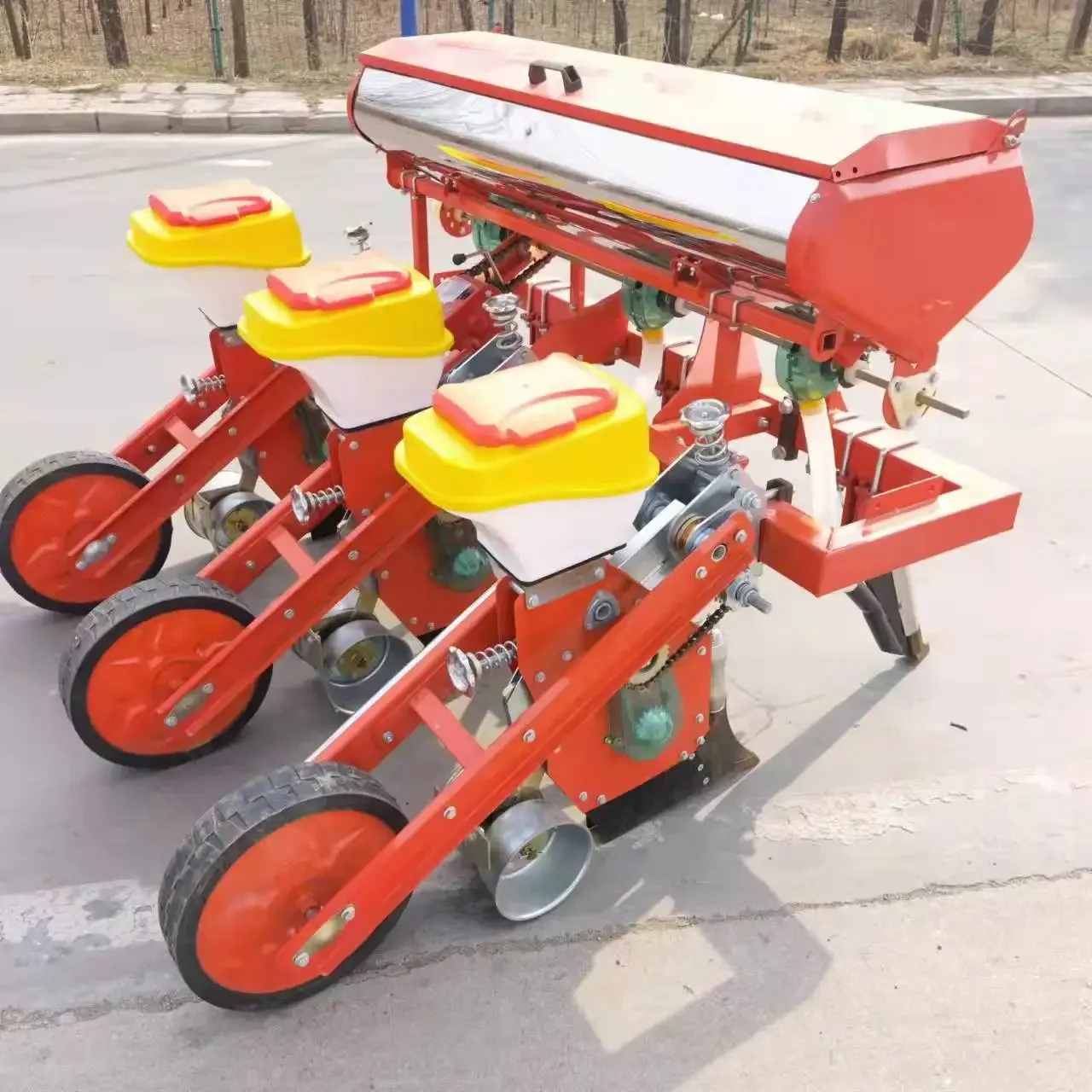 Small Tractor Seeder High Precision of 4 Row Sowing Rapeseed and Corn Seeder