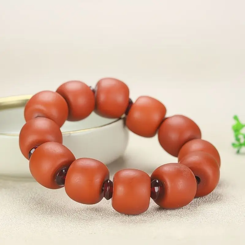 The Second-generation Amber Beeswax Round Bead Bracelet Has A Warm Texture, and Daily Wear Versatile Jewelry Handicrafts.