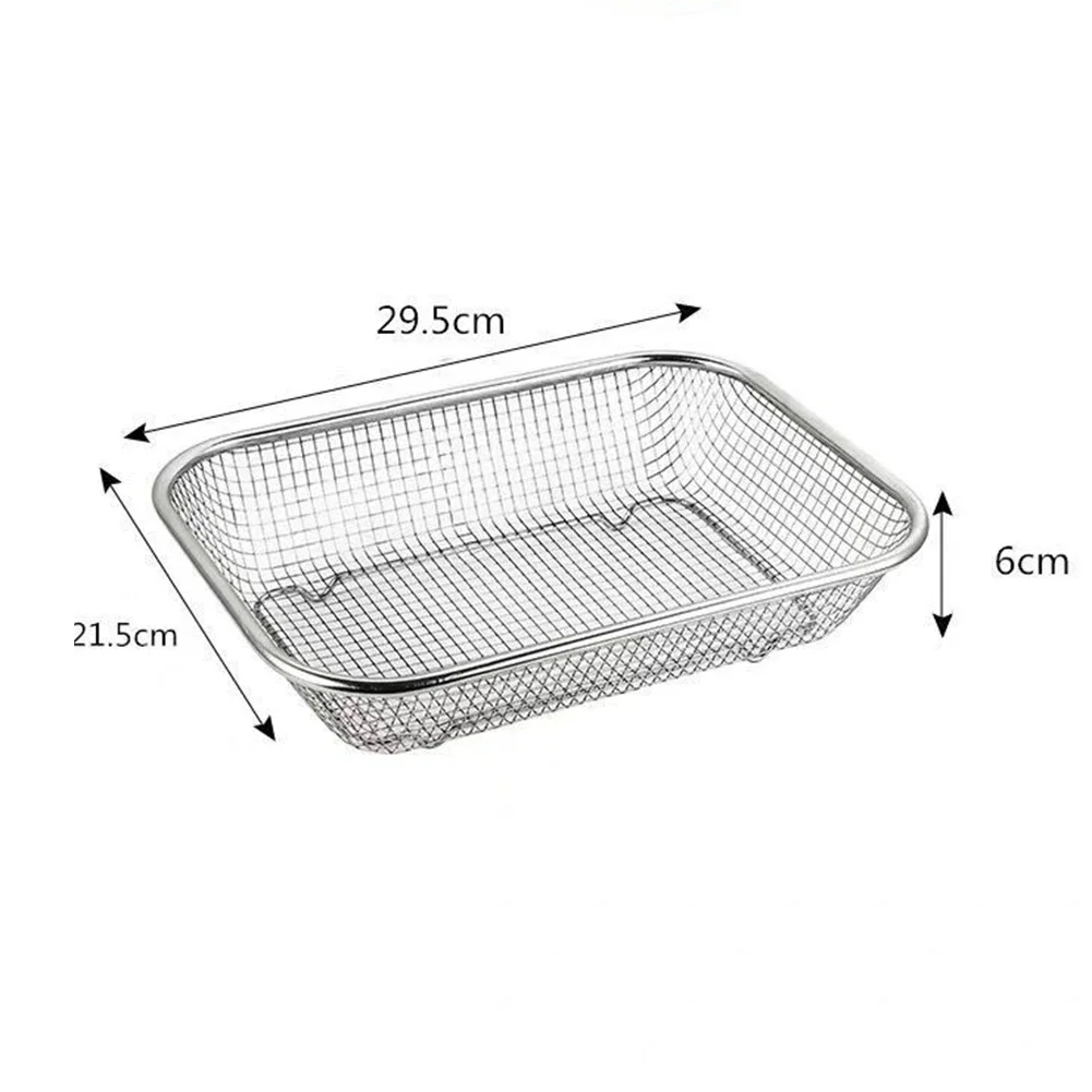 Professional Stainless Steel Colander with 6 Quart Capacity and Expandable Design for Convenient Food Preparation