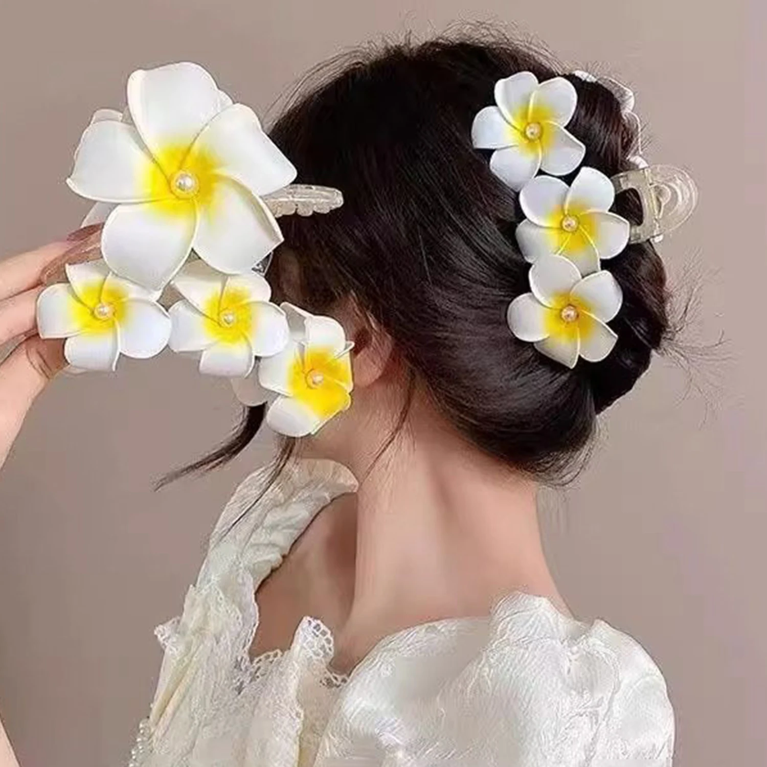 White Foam Hawaiian Frangipani Artificial Plumeria Flower Hair Claw for Home Party Beach Vacation Decoration Women Accessories