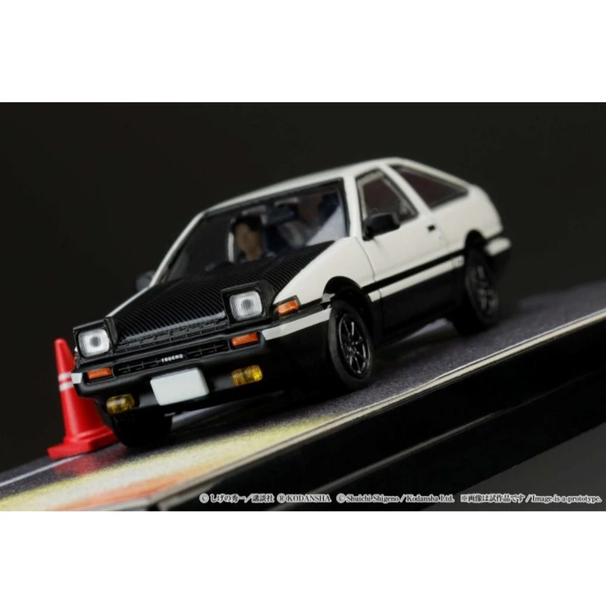 Hobby Japan 1:64 AE86 Initial D Diecast Model Car