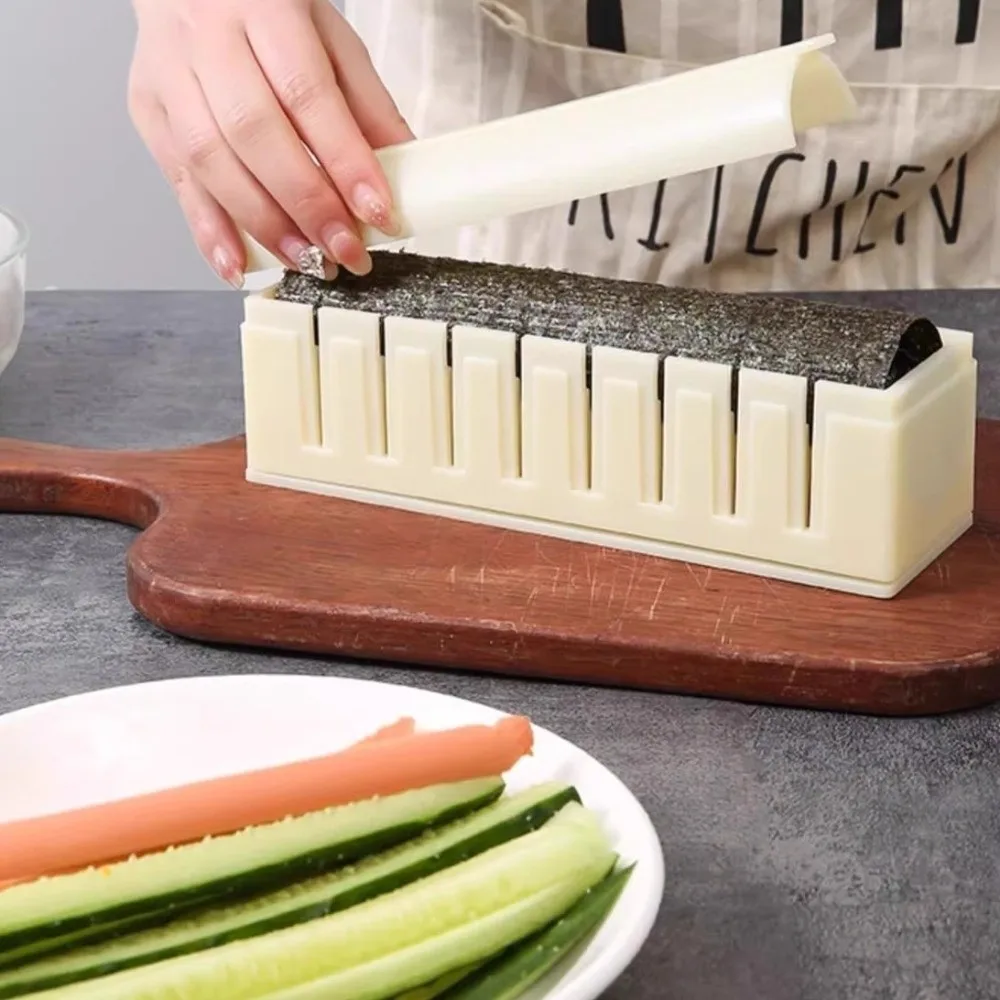 Plastic Sushi Maker Kit Round Square Heart DIY Sushi Making Tools Multifunctional Anti-stick Kimbap Sushi Rolls Mold