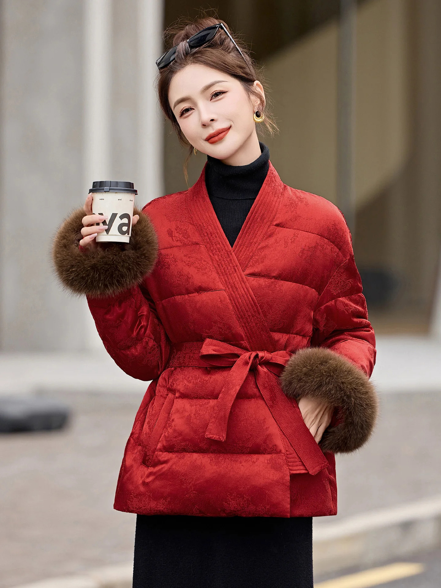 Nuovo piumino da donna cinese Sle Jaet con cintura Du down Fur Sve Cappotto invernale di fascia alta Tessuto caldo e soffice in poliestere