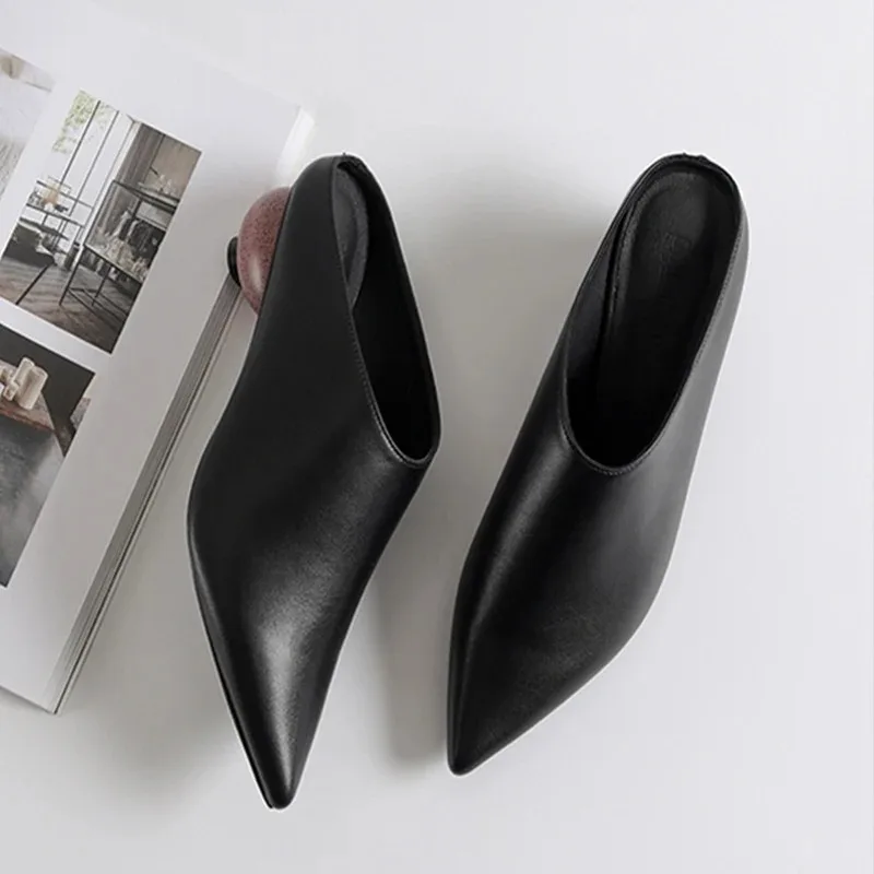 2026 Summer Fashion New Muller Shoes Women European Fashion Station Baotou Slippers Half-supported Outdoor Sandals Fashion Shoes
