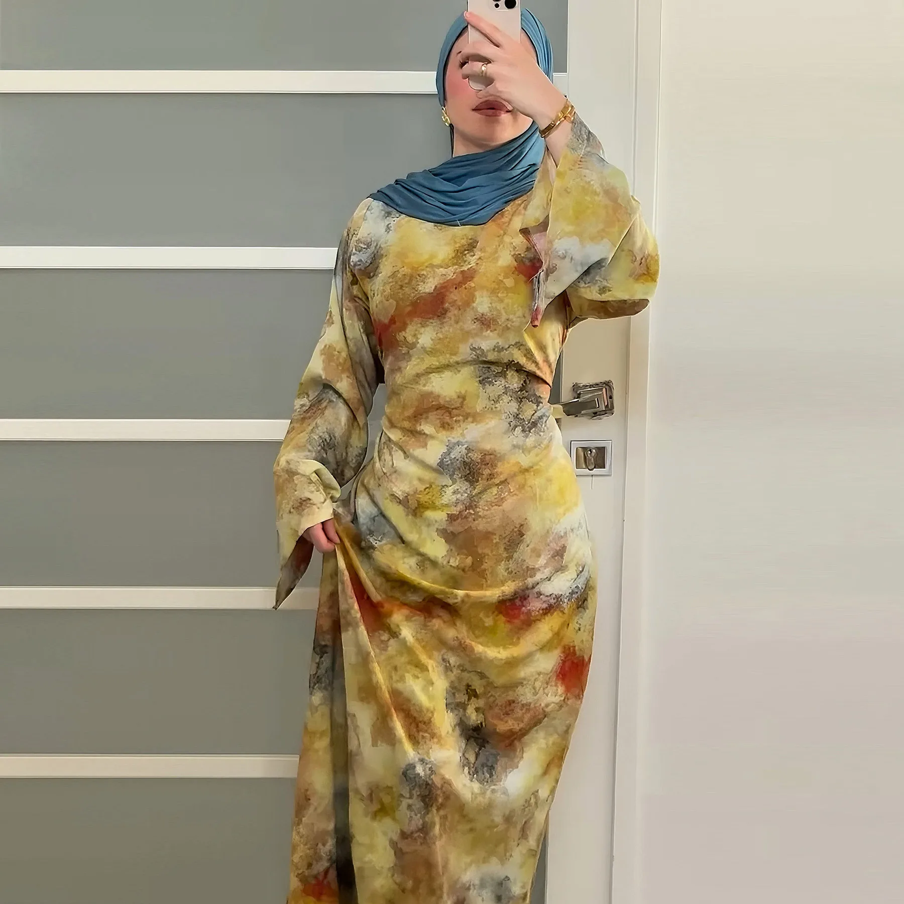 أحدث أزياء إسلامية أنيقة عباية عصرية إسلامية فساتين متواضعة للنساء مطبوعة عباية مغلقة رداء إسلامي تقليدي رائج