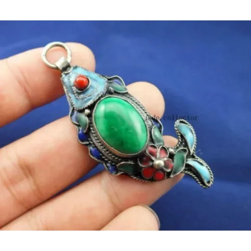 

SUPERB CHINESE OLD HANDWORK COLLECTIBLES Tibetan silver jade fish Pendant