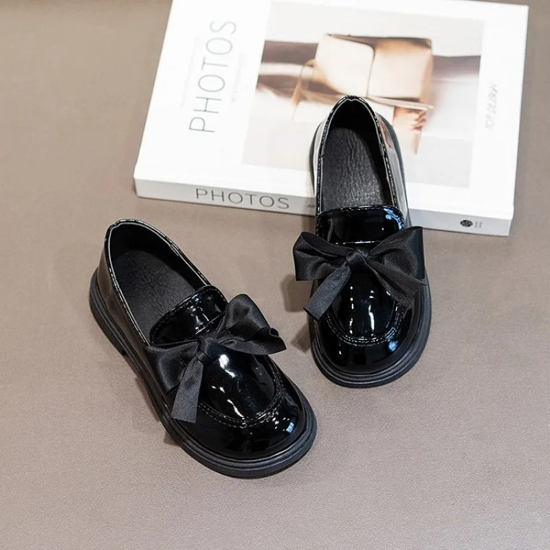 2026 New Spring Autumn Little Toddler Girl Leather Bow Shoes Kids Cute Oxfords Bright Colors Girls Party Performance Dance Shoes