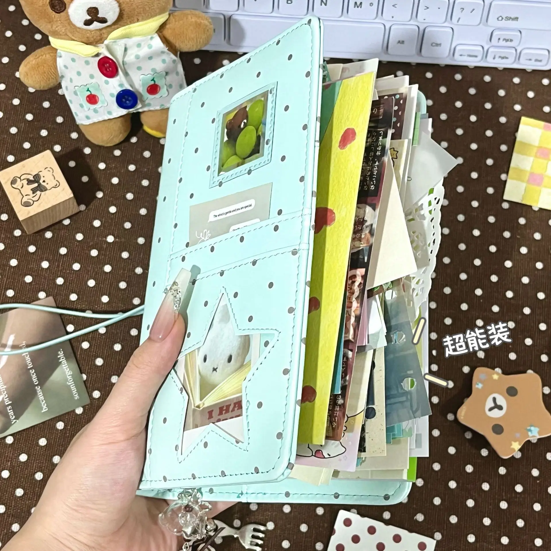 The new painless window black star A6 loose-leaf hand ledger notebook high-value portable note diary