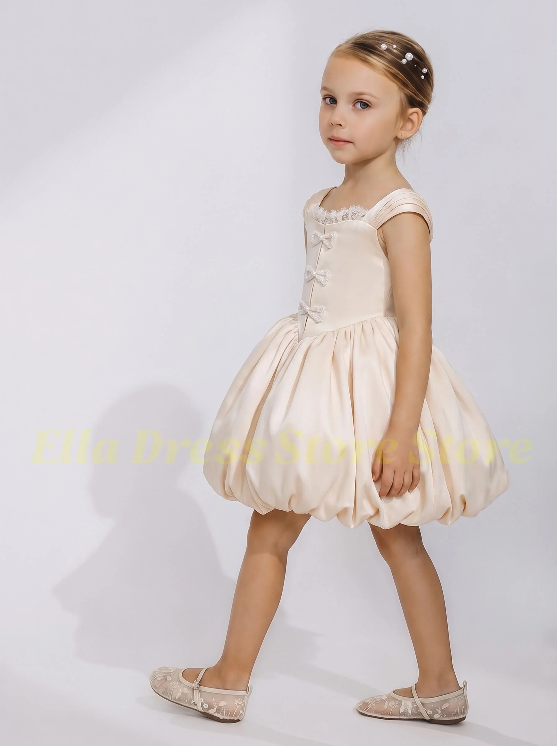 Maßgeschneidertes rosa Satin-Blumenmädchenkleid für Hochzeiten, kurze Ärmel, hübsches Erstkommunionkleid mit Schleifen, Kindergeburtstagsfeier, Großhandel – Detail 3