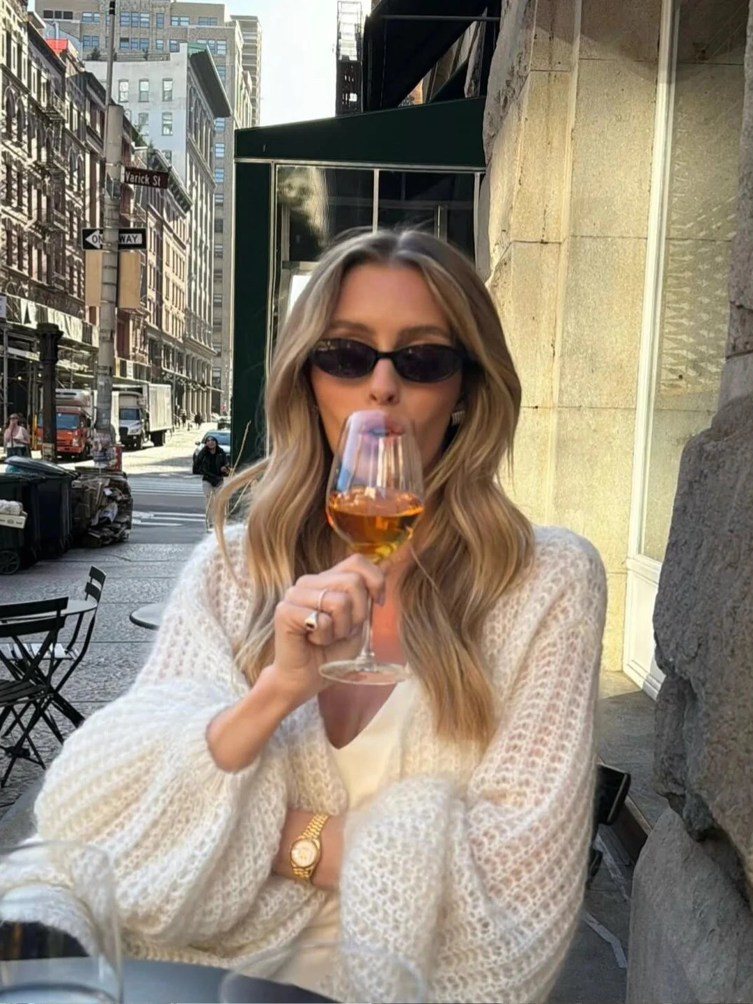 

Women Hollow Out Knitted Cardigan Autumn Winter V-Neck Lantern Sleeve Loose Sweater