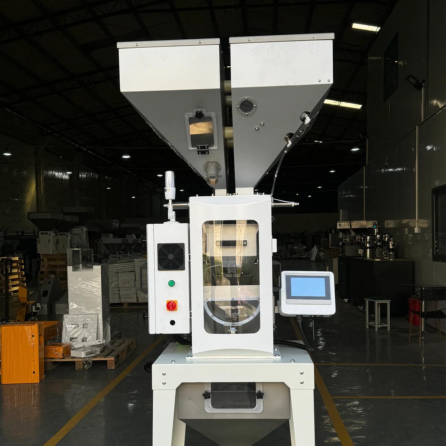 Estrusore dosatore multicomponente personalizzabile per macchina per stampaggio a iniezione ad alta precisione