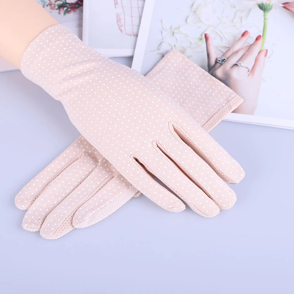 

Fashion Thin Driving Dot Short Gloves Gloves Touch Screen Sun Protection