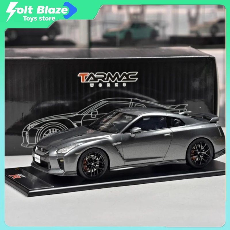 

Tarmac Works 1/18 Nissan GT-R R35 2017 Resin Static Car Model simulation Collectible Ornament alloy cars model boy birthday gift