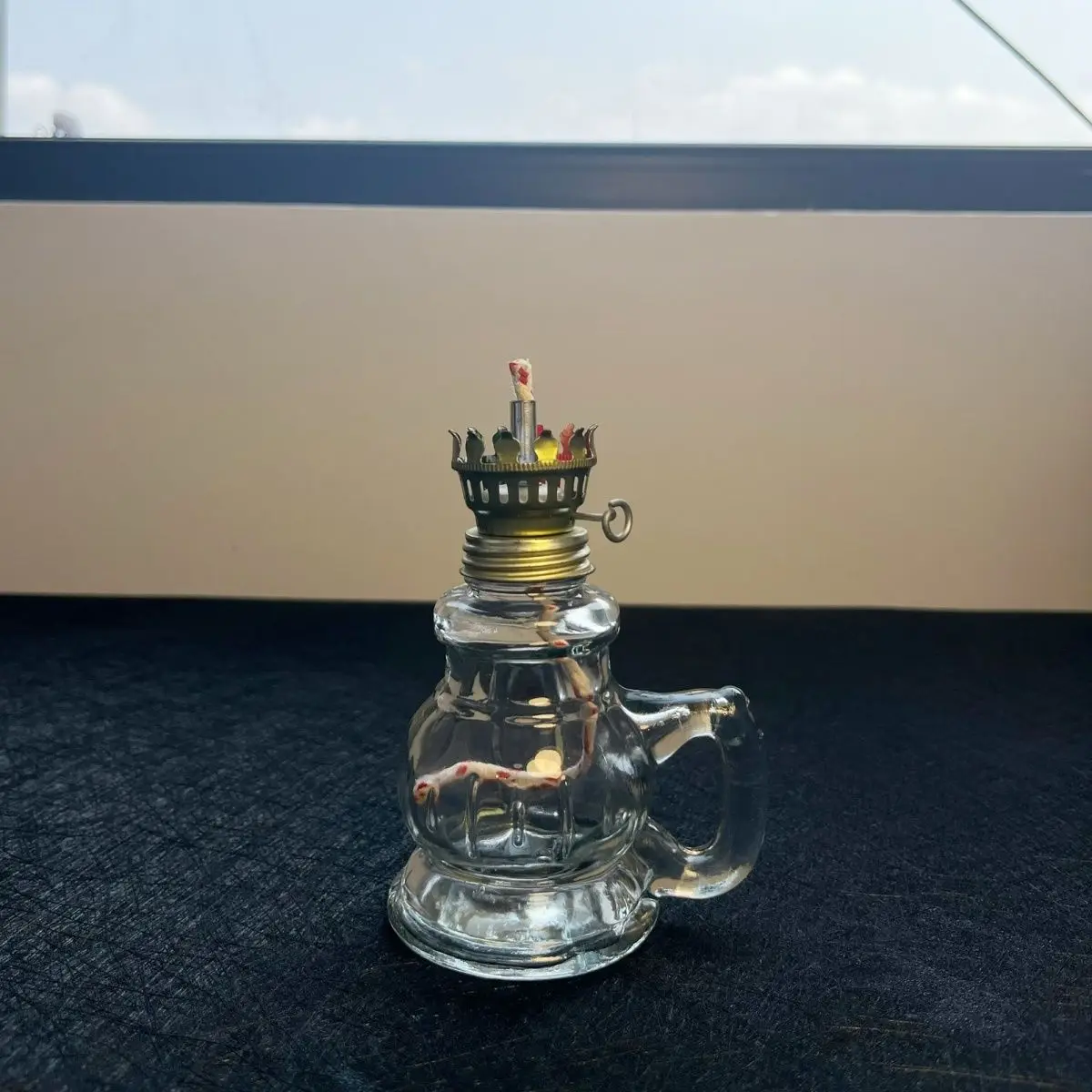 1Pcs Mini Chamber Desktop Glass Oil Fire Fly Decorative Birthday Lamp holder With Lampshade Lighting Kerosene Lantern Candle