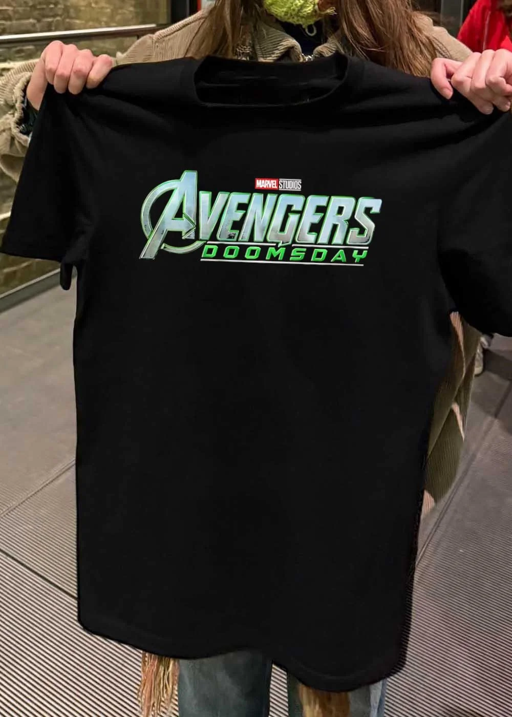 2026 Avengers: Doomsday Movie Summer Men's and Women's Pure Cotton T-shirt Comfortable, Breathable, High Quality Ins Y2k