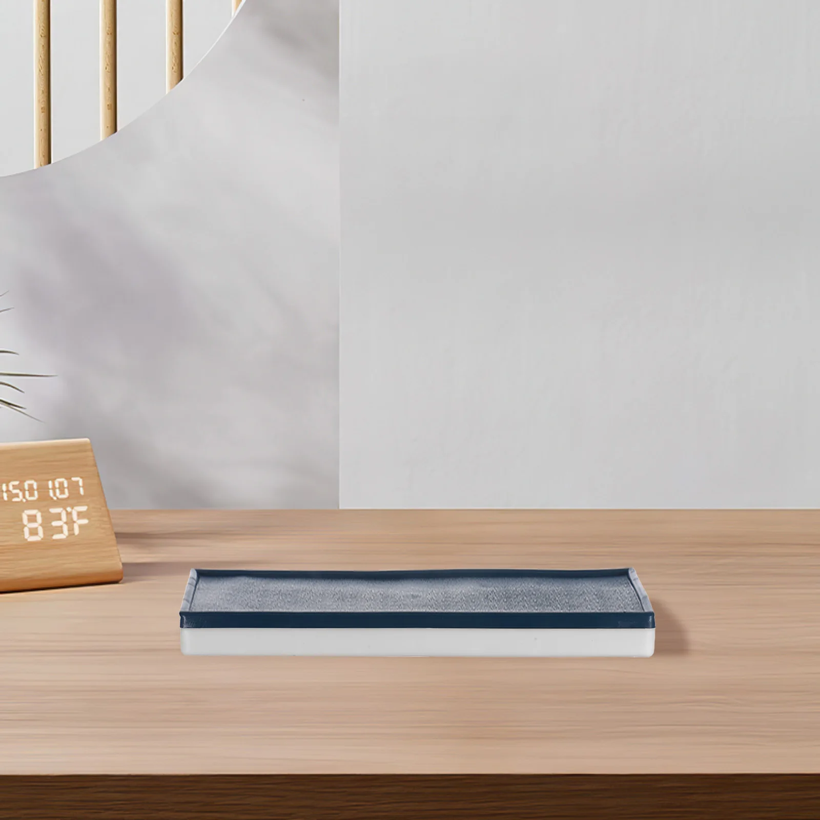 

Plastic Watercolor Paint Saver Box Empty Holder 24 Compartments Airtight Palette Silicone Lid Portable Paint Organizer Tray