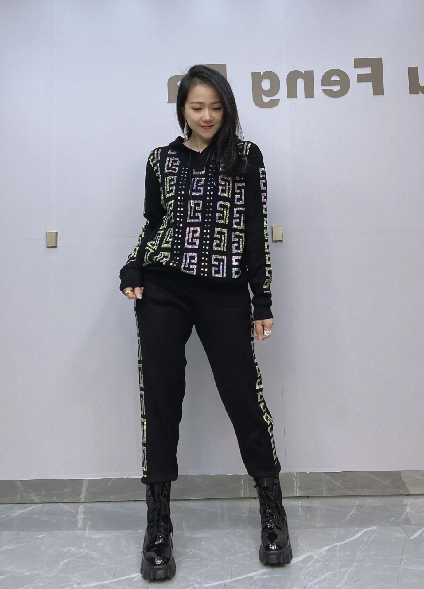 

Fashion Diamonds Hooded Sweater Set with Long Pants Women Autumn Winter Tracksuit Loose Casual Two Piece Sets Womens Outifits