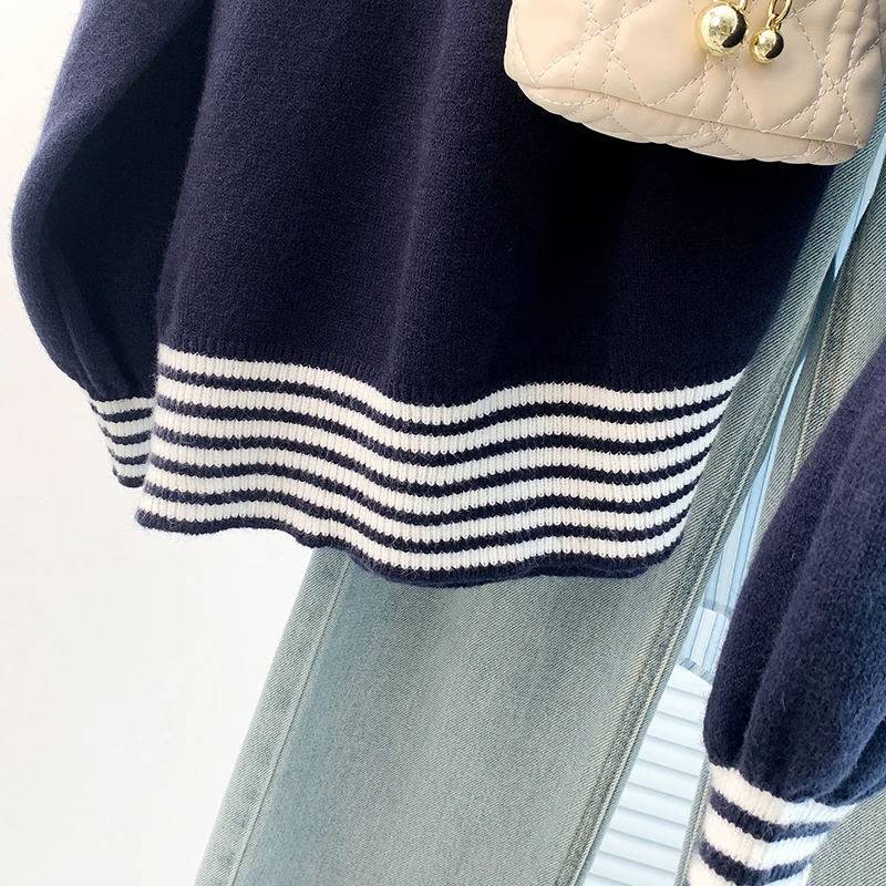 Maglione lavorato a maglia casual di grandi dimensioni con scollo a V manica lunga pullover da donna nuova moda autunno falso top in due pezzi