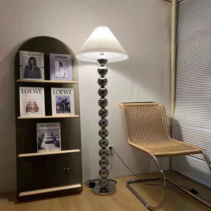 الأوروبي الكهربائي الحديد المطاوع مصباح أرضي الأبيض مطوي النسيج عاكس الضوء غرفة المعيشة غرفة نوم مطعم LED ضوء قائم #6