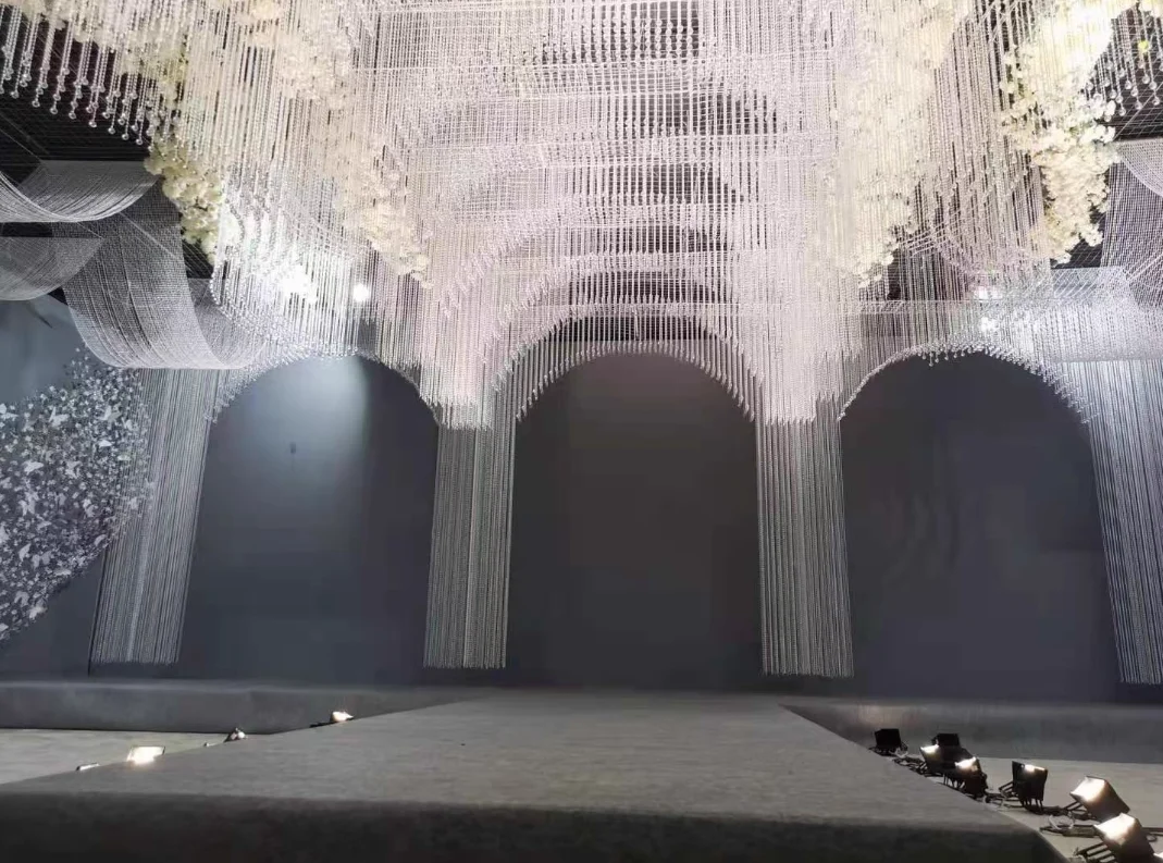 

Big Size Acrylic Crystal Bead Curtain Arch Ceiling Decoration Iron Art Hanging Pendant for Hotel Wedding Hall Stage Backdrops