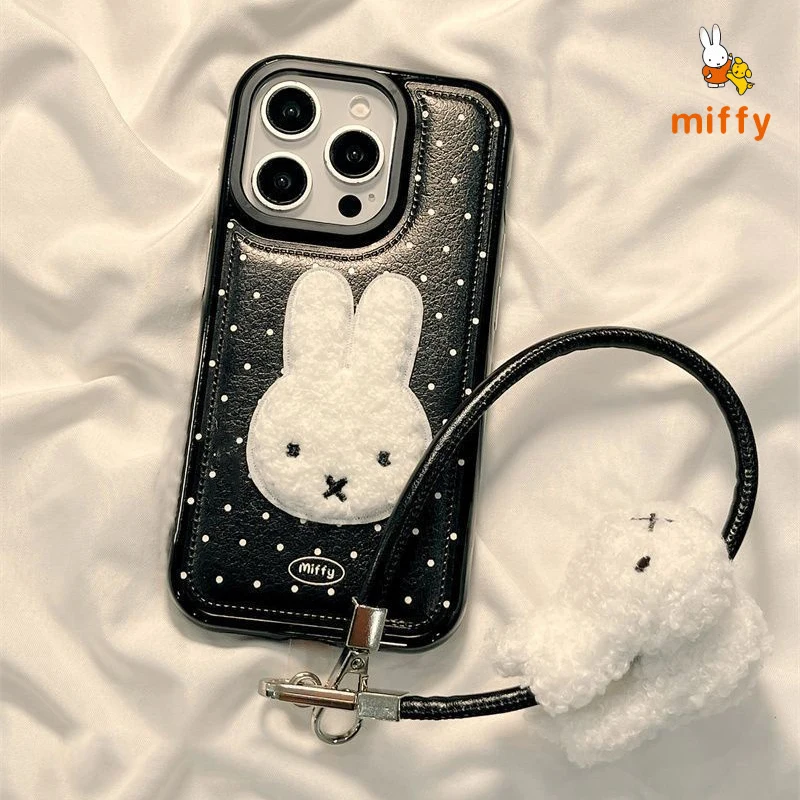 

Милый чехол для телефона Miffy, совместимый с iPhone 17, 16, 15, 14, черный, высококачественный, противоударный, с ремешком, аниме-аксессуары
