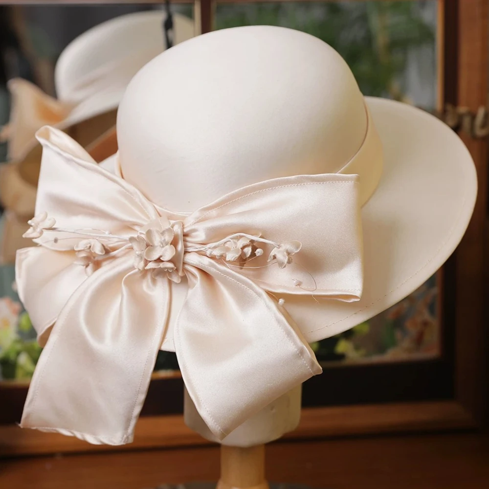 French Satin Champagne Fedora Hat Headdress Large Wedding Bow Hat Bride Church Formal Fedoras Cocktail Party Chapeau Femme Luxe