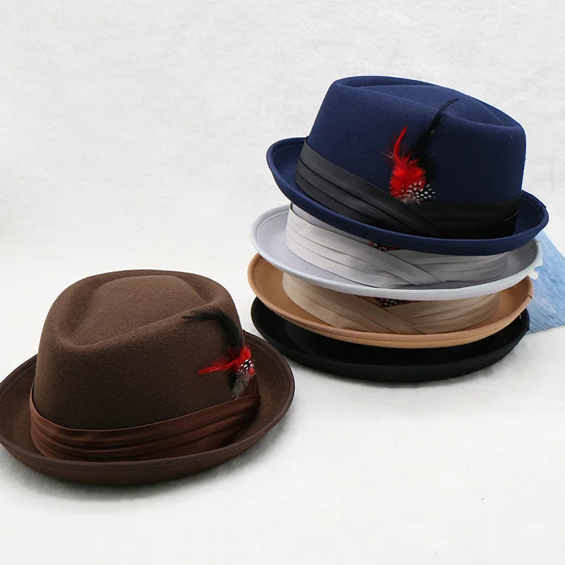 قبعة فيدورا من الصوف قابلة للطي للرجال والنساء مع قبعة جاز ثلاثية الطي مزخرفة بالريش #4