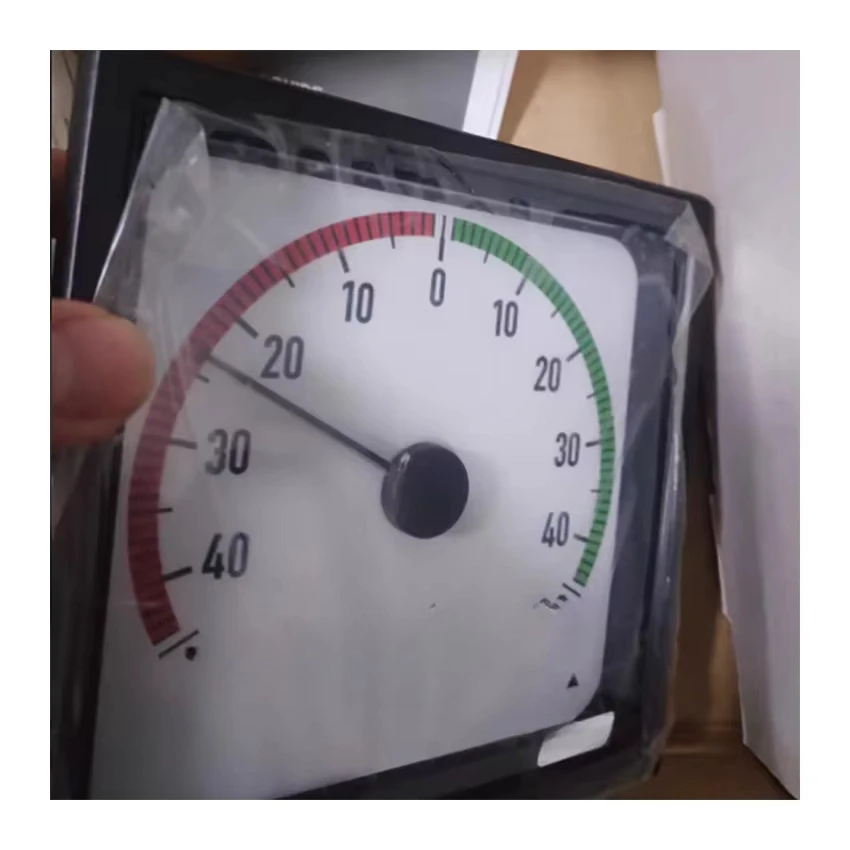 Speedometer XL144 -10-0-10V Single 600062667.10 New and Original Price Not Real to Be Negotiated