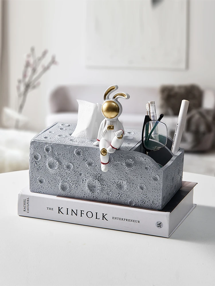 Light Luxury Creative Astronaut Paper Towel Box Luxury Household Living Room Tea Table Multifunctional Storage Paper Towel