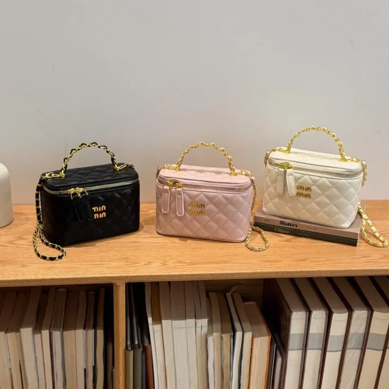Stylish Large Capacity Diaper Bag Unique Minimalist Crossbody High-End Casual Tote for Ladies Vintage Elegance