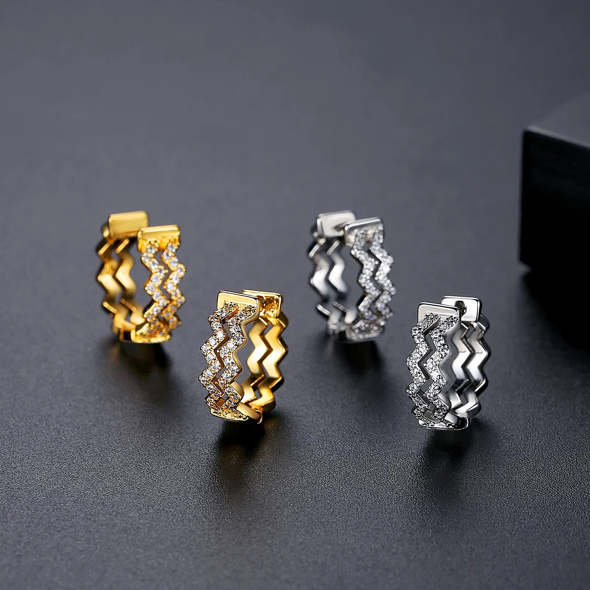 925 Sterling Silver Fashion Statement Gold Wavy Geometry Huggie Hoop Earring for Women Fine Jewelry Double Layer Ear Buckle Gift