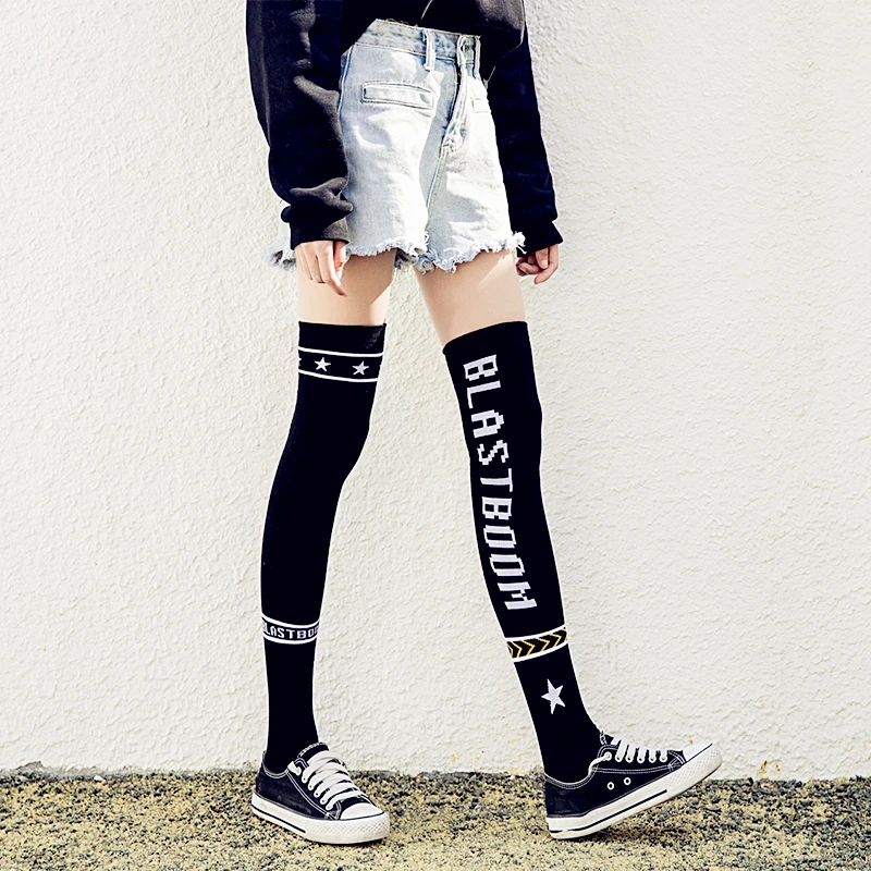 Knee socks golf stockings women spring and autumn new super elastic breathable long tube student socks.