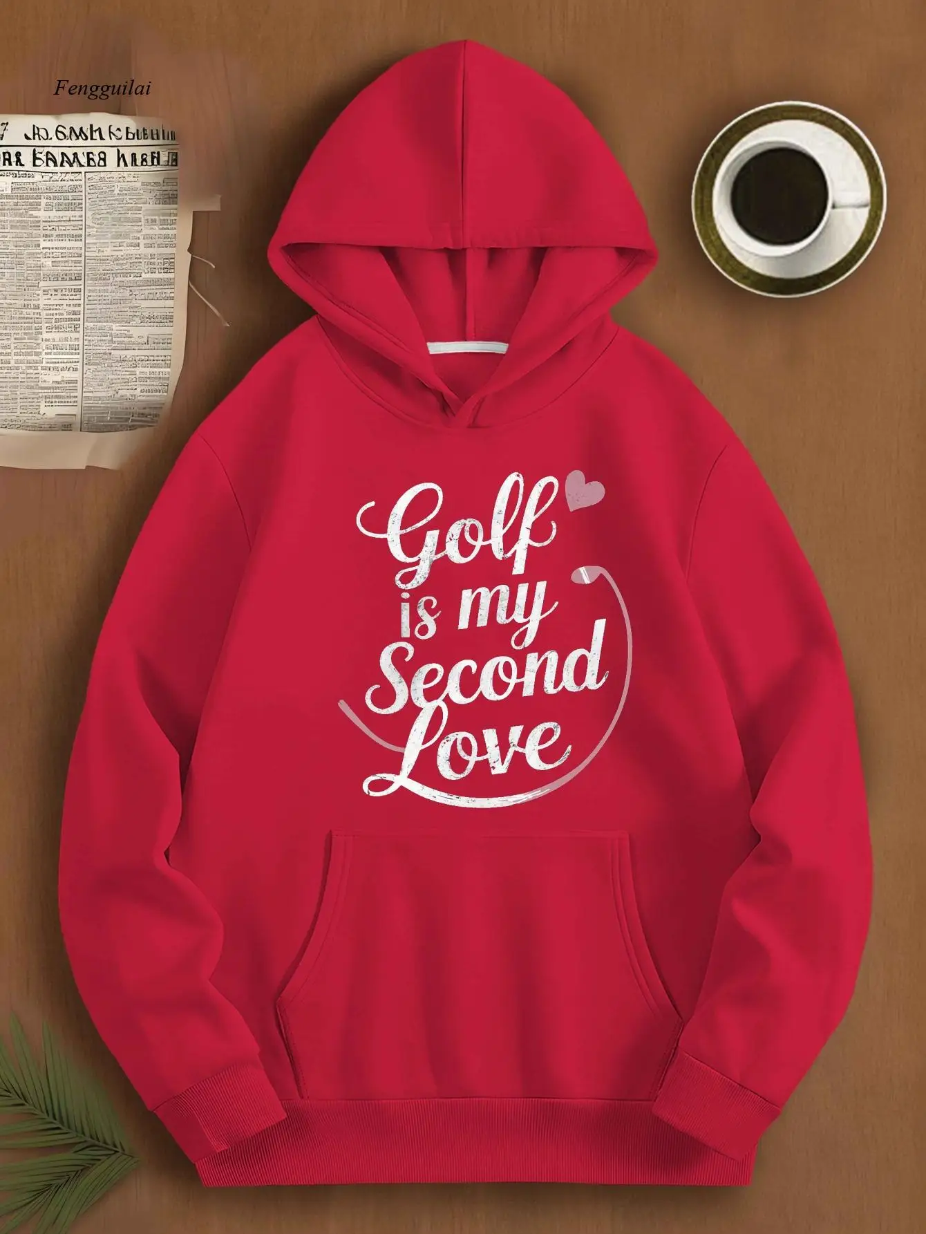 "جولف العقل" هو الشيء المفضل الثاني. سترة نسائية كبيرة الحجم بغطاء للرأس.