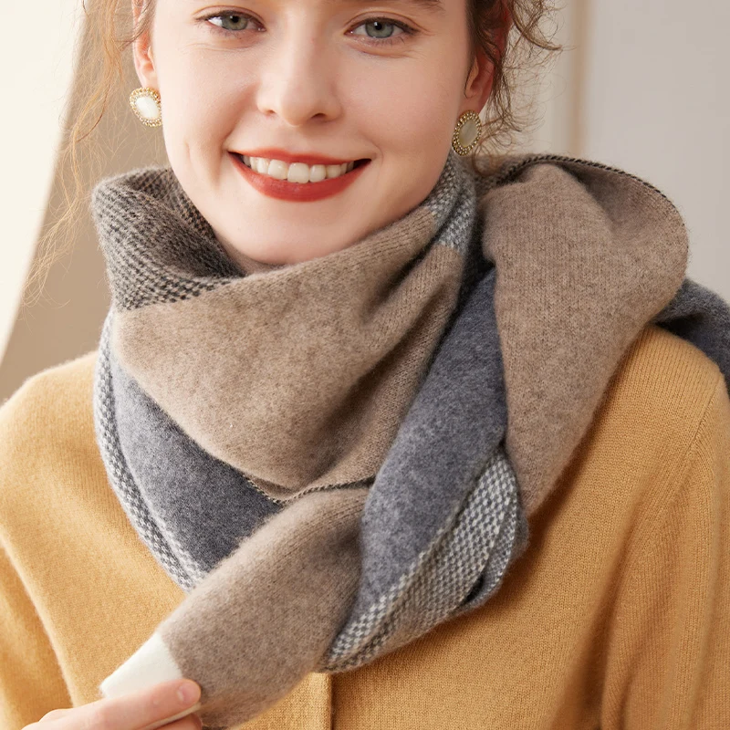 Arrival Autumn Winter 100% Cashmere Knitted Women Scarf Poncho Warm Fashion Capes Lady High Quality Scarves Thick Scarf Brand F