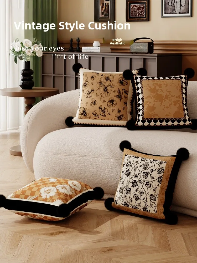 

Retro Floral Sofa Pillow Combination Luxury Brown Cushion Cover Vintage Style Home Decor Square Pillow for Window
