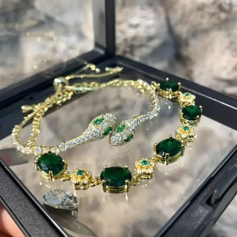 

Elegant Black Crystal Eyes Snake Zircon Bracelet Women's Fashionable Personalized Daily Accessory Party Jewelry