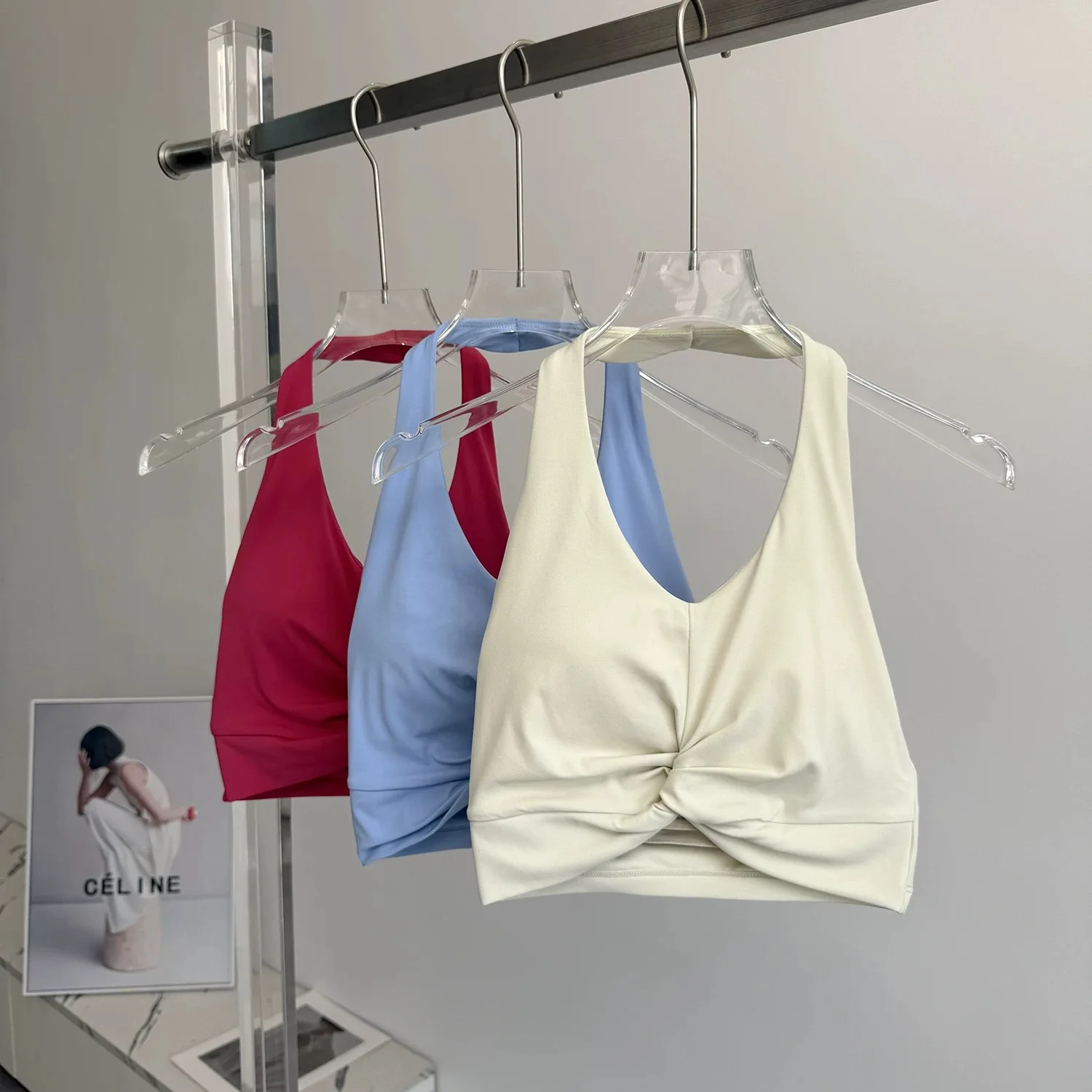 Women's Hanging Neck Sports Bra Shock-Absorbing Pilates Yoga Vest Beautiful Back Design Running Training Bra
