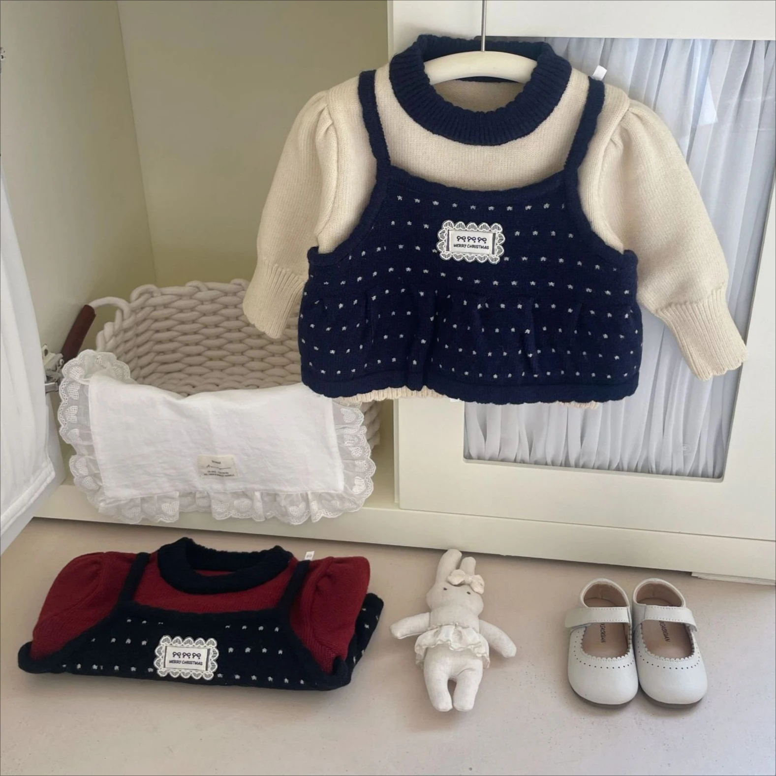 

Sweater 2025 Autumn and Winter New Childrens Clothing Korean Style Girls Baby Fashion Dot Lovely Pure Color False Two Sweaters