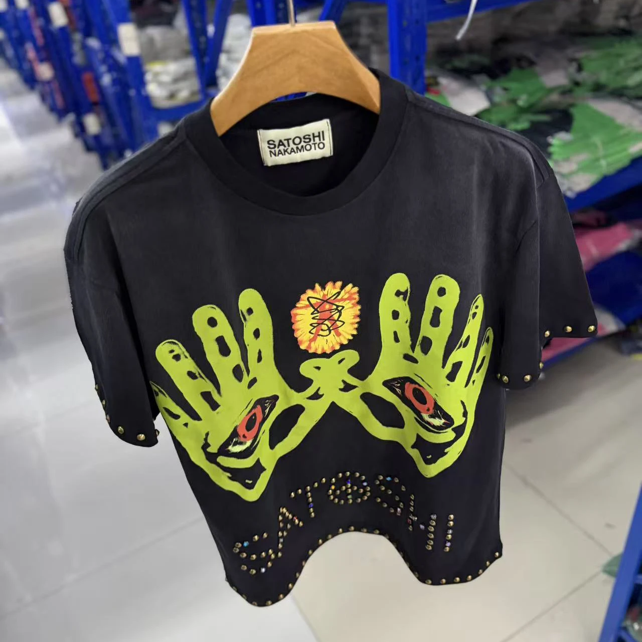 Men Women Summer SATOSHI T-shirts Double Palm Studded Logo Printed Retro Washed Black Short Sleeve 26ss Street Casual Top Tee