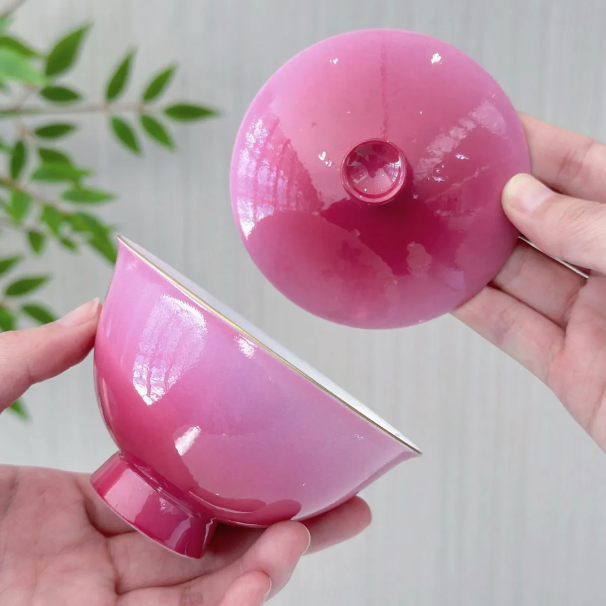 Pastel rouge red inner painted hibiscus flower ercai cover bowl Jingdezhen tea set hand painted