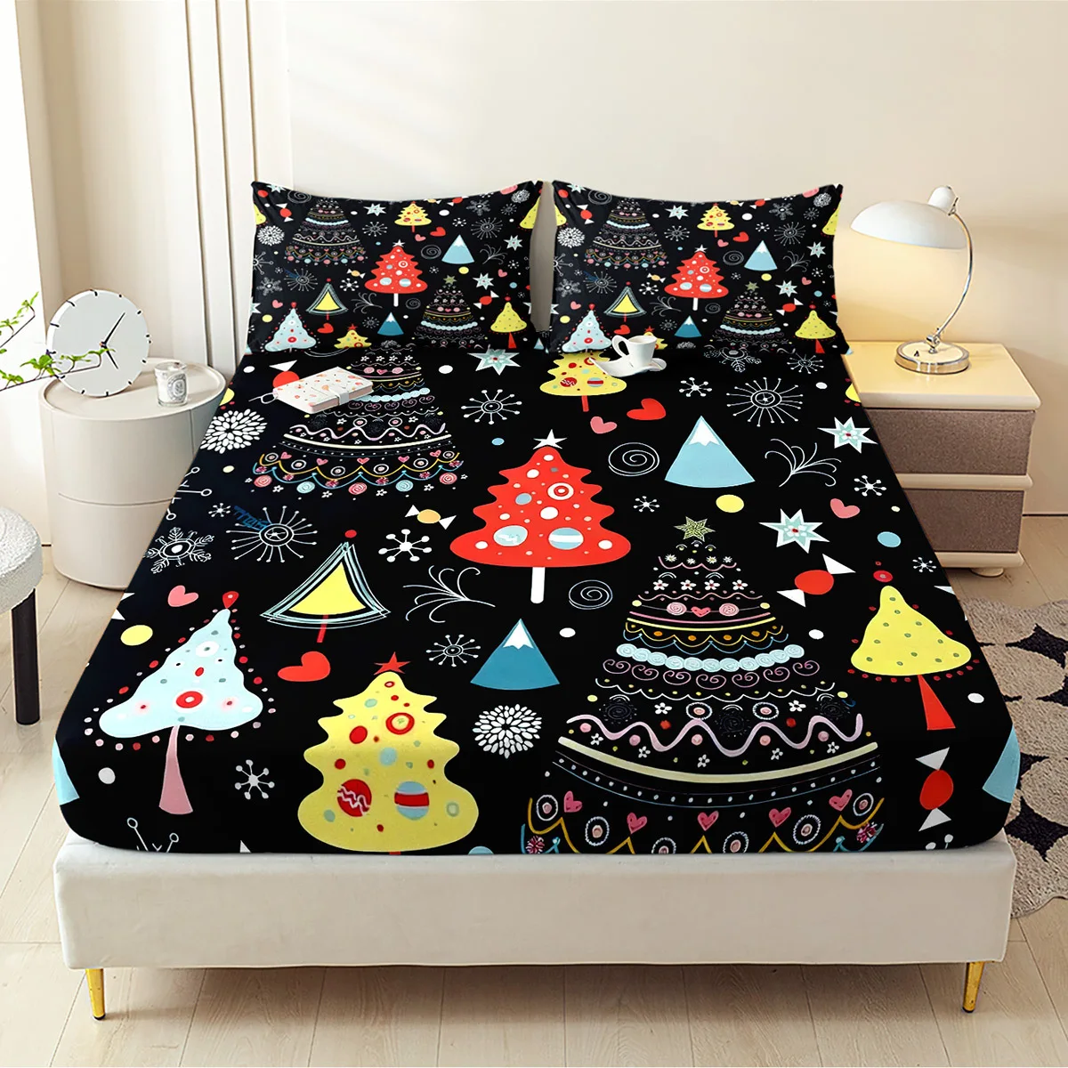 2D flat Christmas tree print fitted sheet set, soft and breathable polyester material, three-piece bedding set (includes 1 fitted sheet + 2 pillowcases), 3-piece set, large-capacity deep pocket 2D printed fitted sheet and 2 pillowcases, mattress protector, fitted elastic style, suitable for all seasons, machine washable design, holiday decoration, various sizes, breathable protector with pillowcase