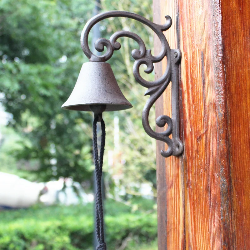 Vintage Creative Craft Cast European Style Doorbell Iron Hand Bell Clear Ringing Courtyard Garden Wall Hanging Ornament