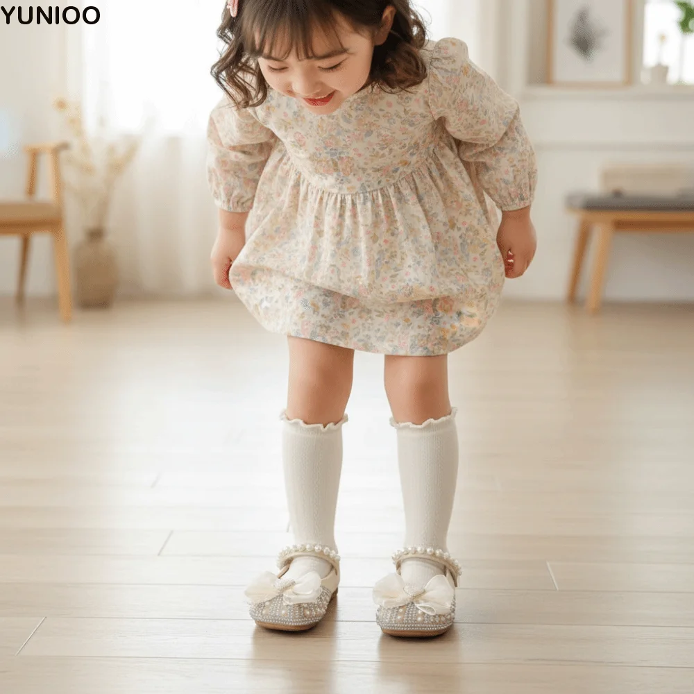 Zapatos de cuero con perlas a la moda para niños, zapatos de princesa de suela blanda con lazo de malla, zapatos ligeros sin cordones estilo Mary Jane para fiesta