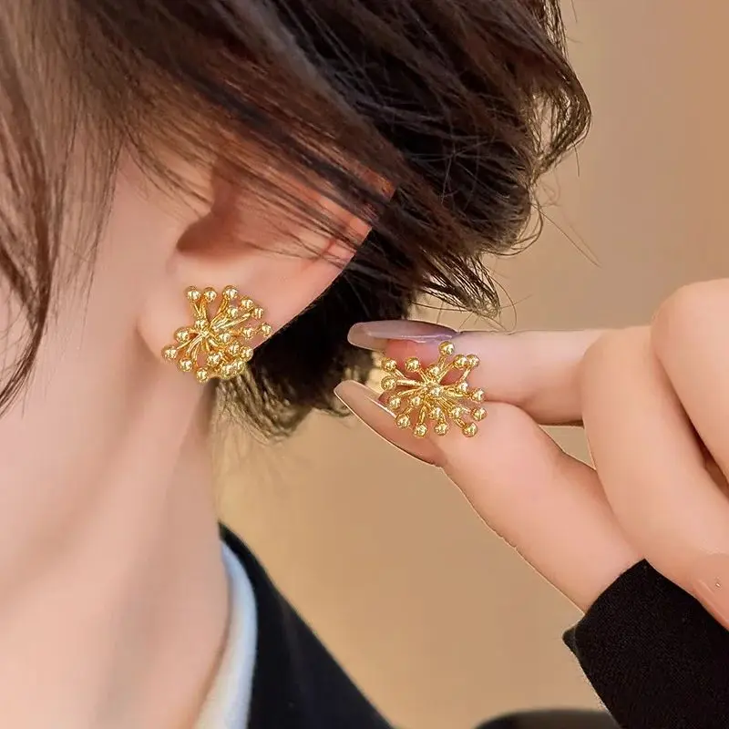 Simple Gold Color Metal Flower Design Bead Stud Earrings for Women Minimalist Flower Bud Earring Jewelry Accessories