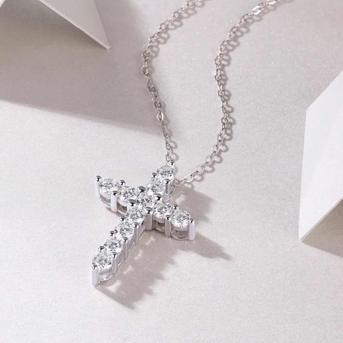 Thumbnail 4 - #26 Trending Silver Necklaces Right Now