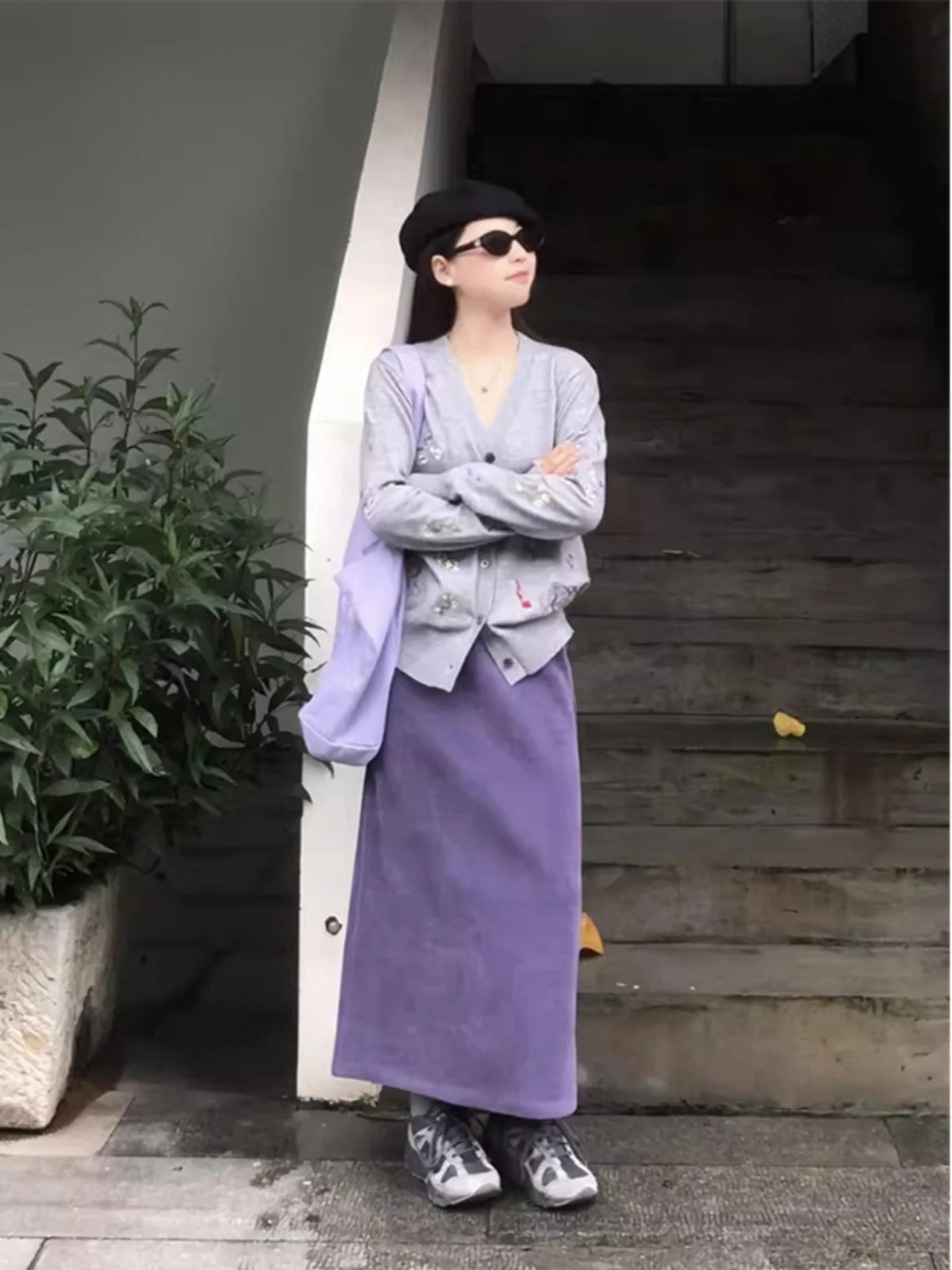 Saia Casual de Veludo Cotelê para Mulheres Outono Inverno, Cintura Alta, Midi, com Fenda, Versátil e Atraente